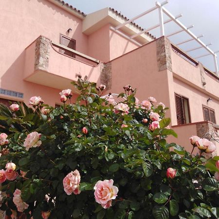 Bed and Breakfast The Roses Garden Ла-Маддалена Экстерьер фото